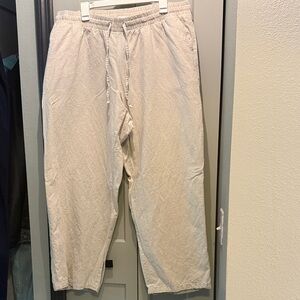 Woman’s Cream Pants